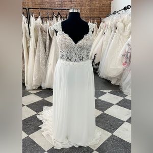 Maggie Sottero Sample Closeout